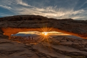 Mesa-Arch-at-sunrise
